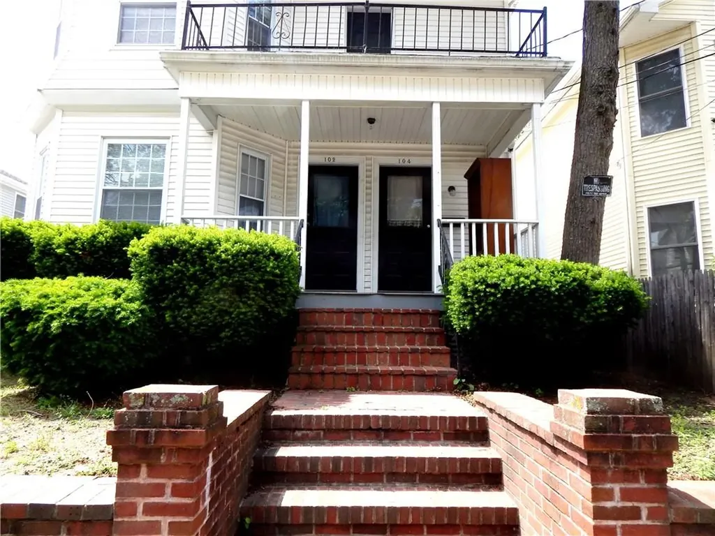 102 104 Oakland Avenue Providence RI 02908