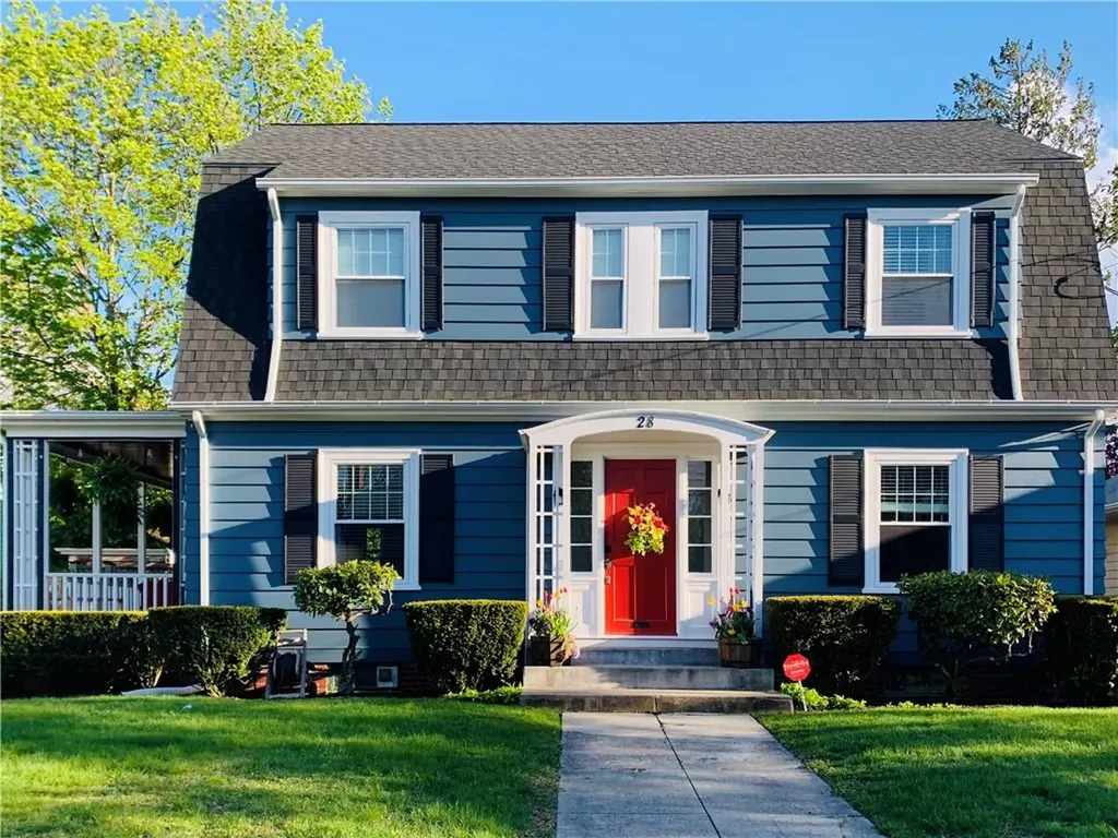 28 Moorland Avenue Cranston RI 02905