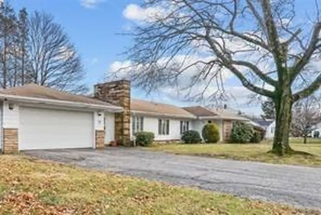 396 Laurel Hill Avenue Cranston RI 02920