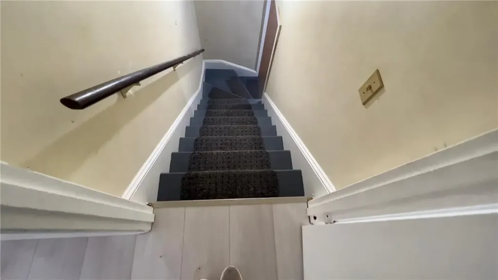 396 Laurel Hill Avenue Cranston RI 02920