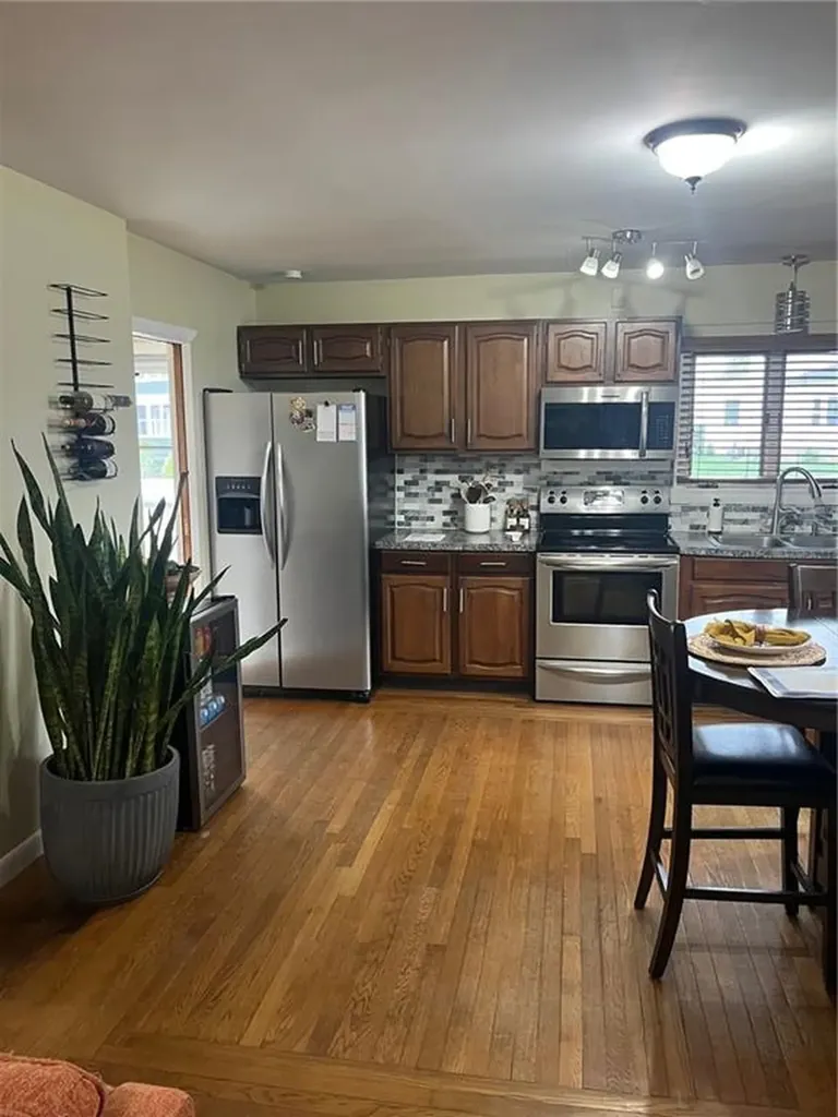 396 Laurel Hill Avenue Cranston RI 02920