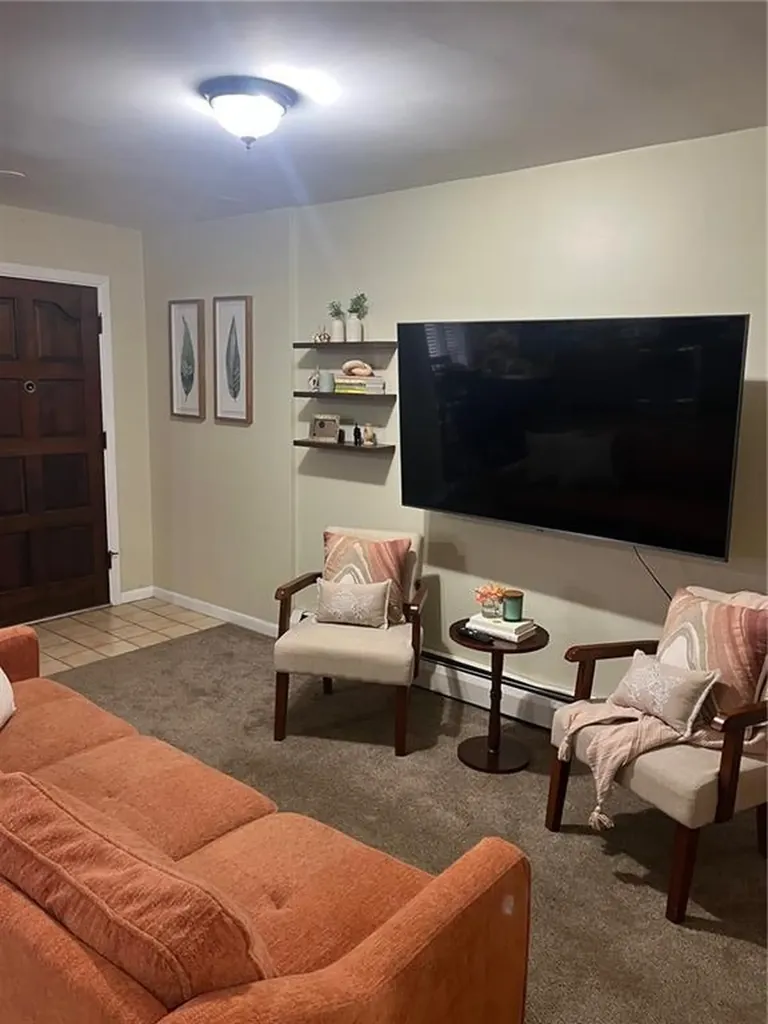 396 Laurel Hill Avenue Cranston RI 02920