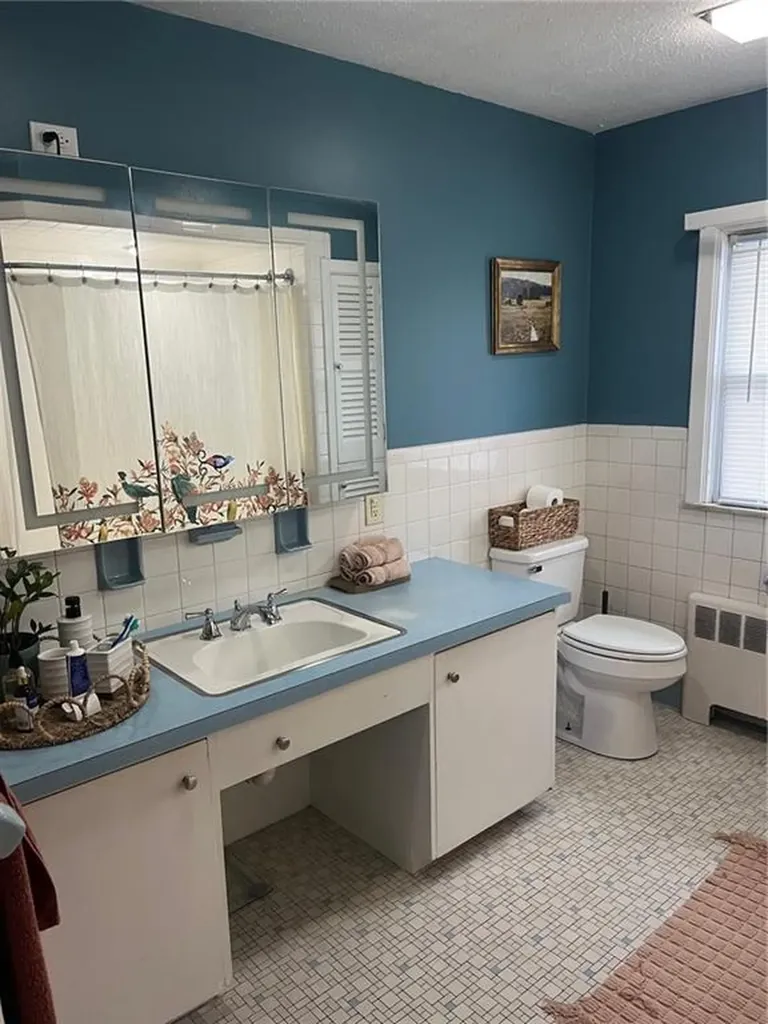 396 Laurel Hill Avenue Cranston RI 02920