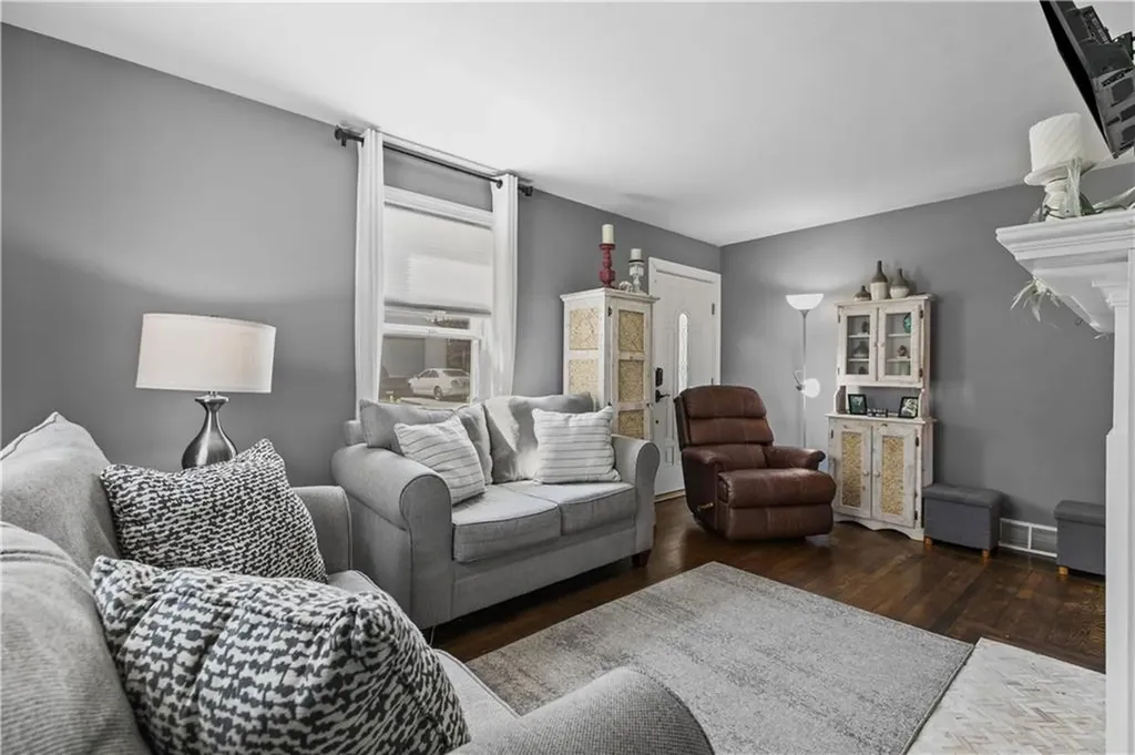 35 Sunset Avenue West Warwick RI 02893
