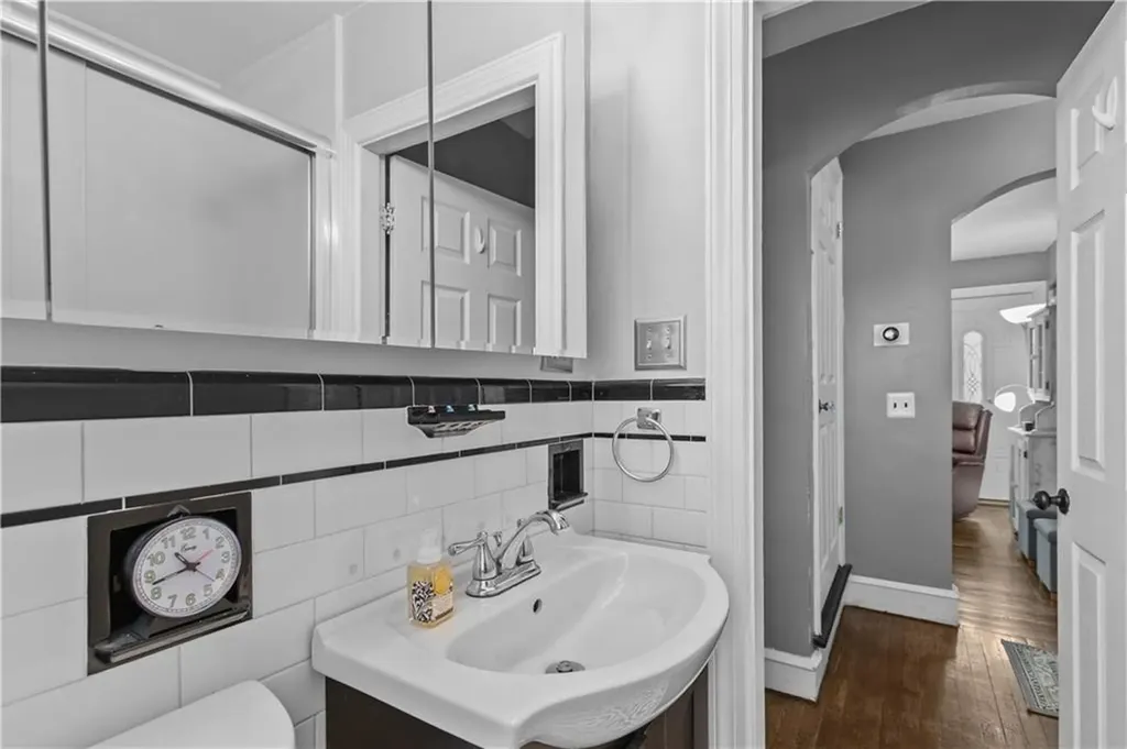35 Sunset Avenue West Warwick RI 02893