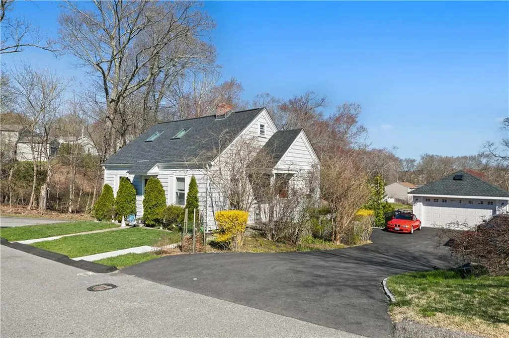 35 Sunset Avenue West Warwick RI 02893