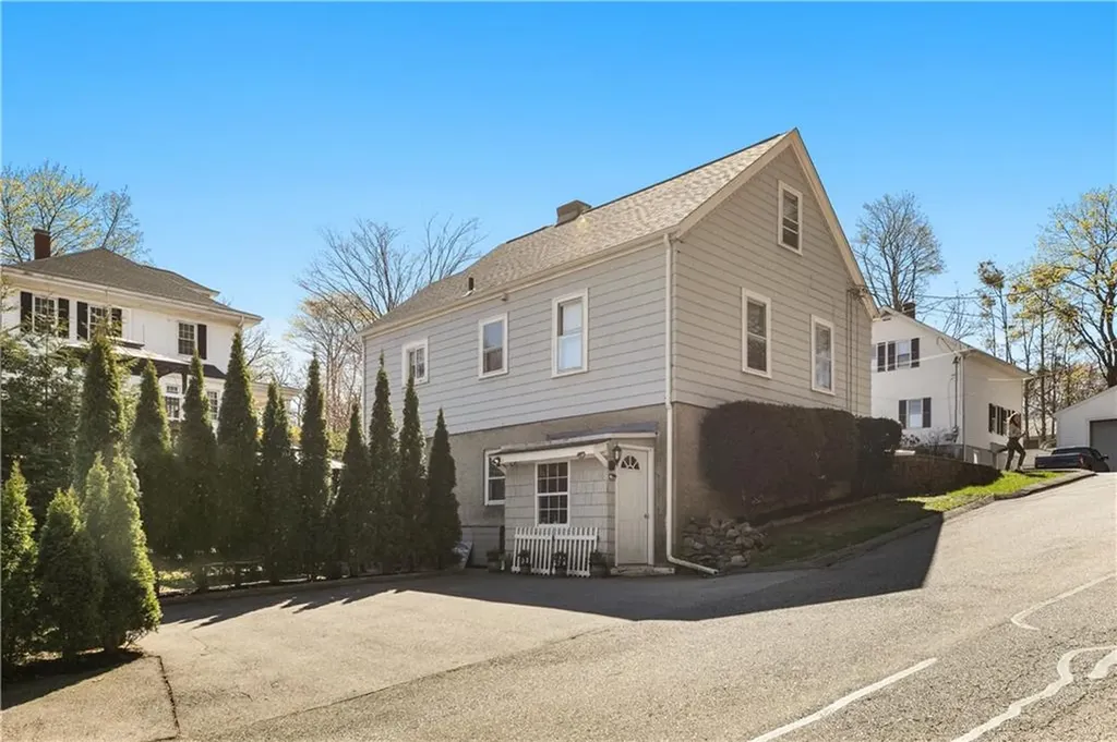 35 Sunset Avenue West Warwick RI 02893