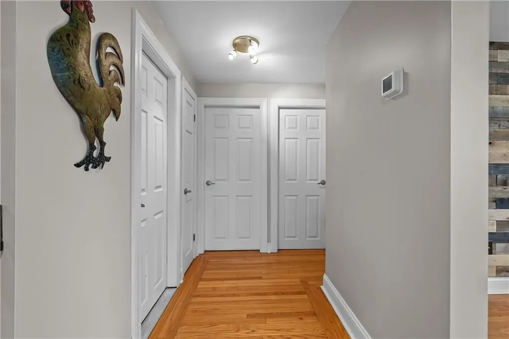 21 Delway Road East Providence RI 02914