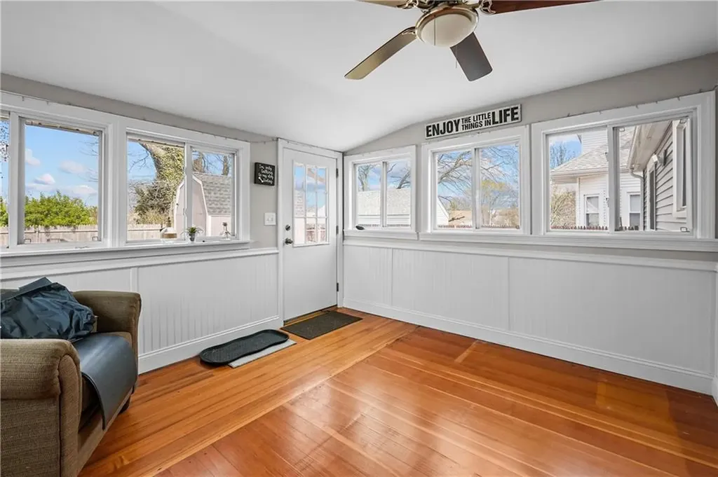 21 Delway Road East Providence RI 02914