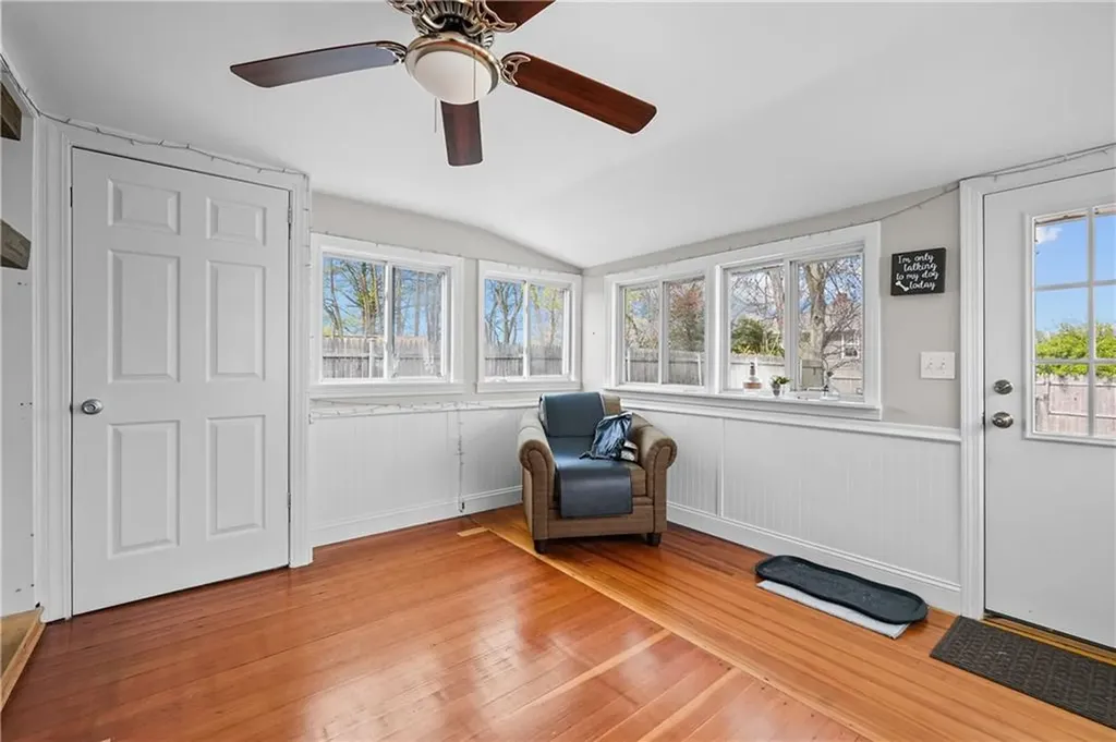 21 Delway Road East Providence RI 02914