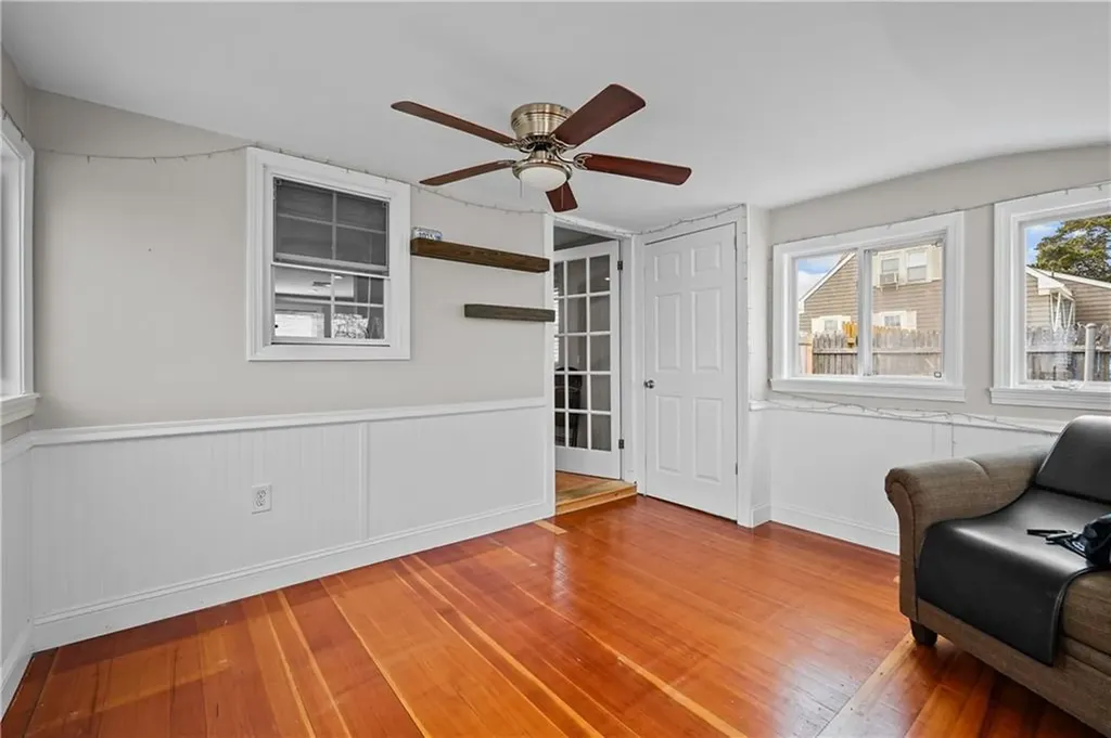 21 Delway Road East Providence RI 02914