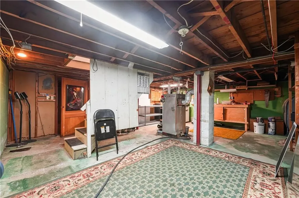 21 Delway Road East Providence RI 02914