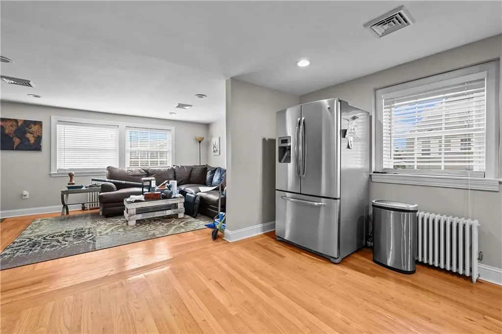 21 Delway Road East Providence RI 02914