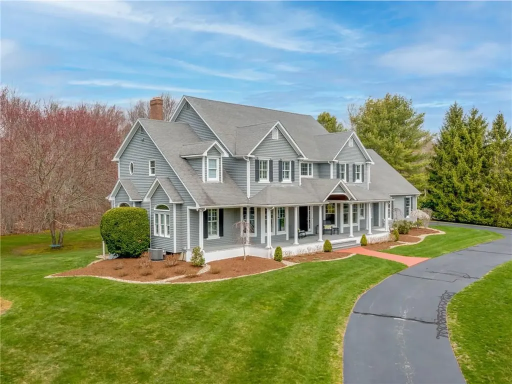 2 Corr Way East Greenwich RI 02818
