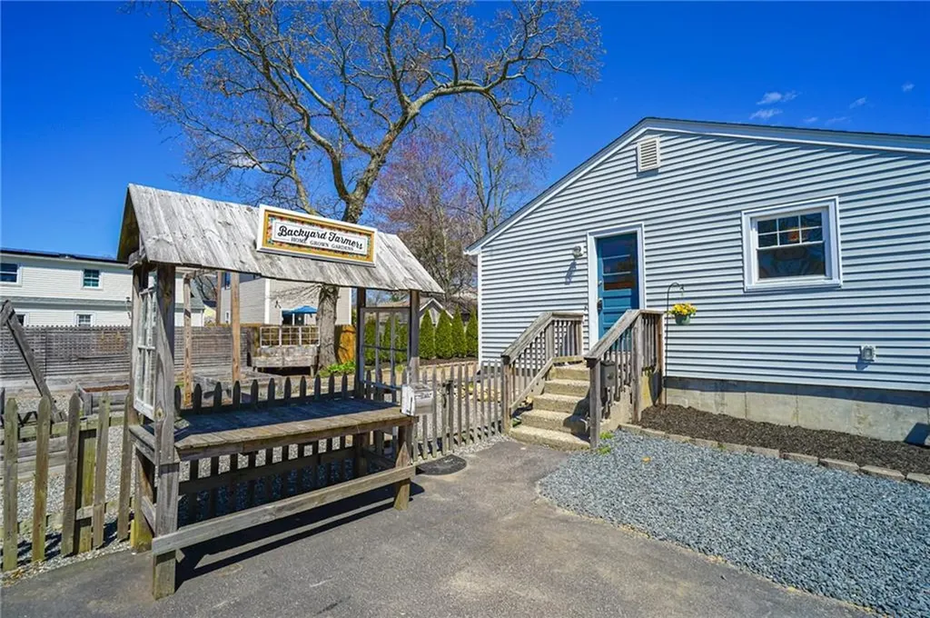 55 Fern Street Warwick RI 02889