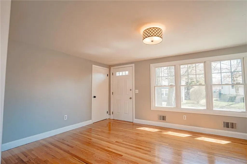 55 Fern Street Warwick RI 02889