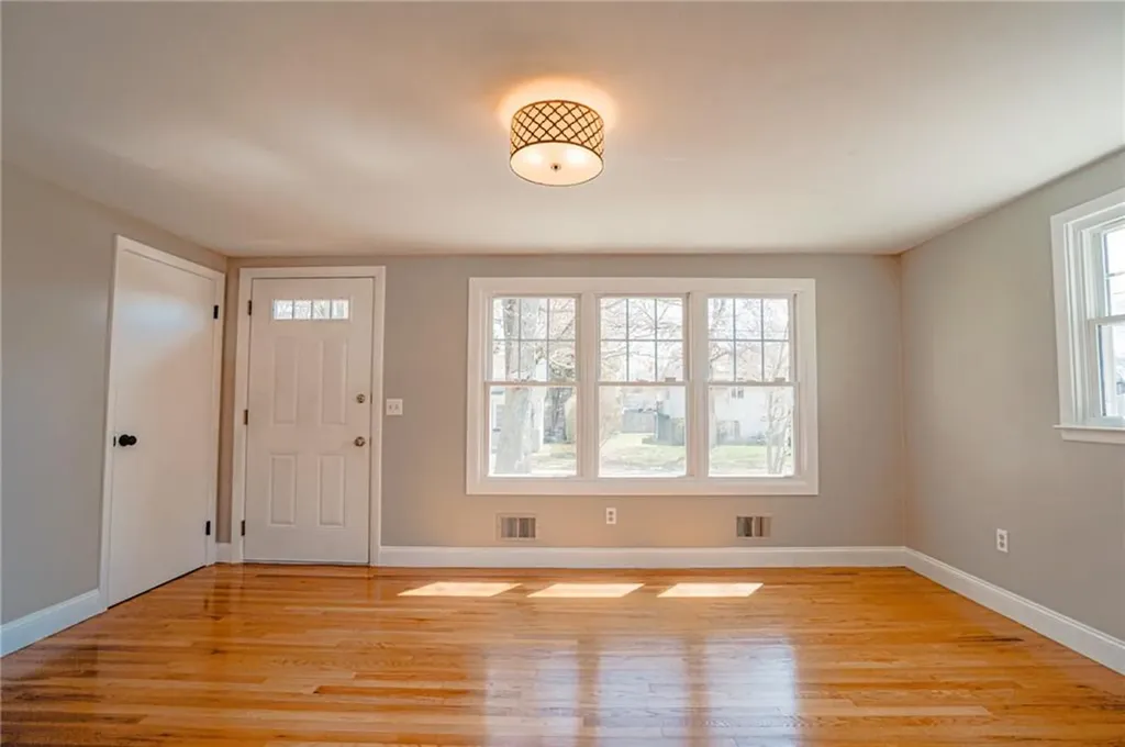 55 Fern Street Warwick RI 02889