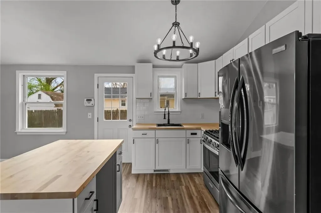 71 Tampa Avenue Warwick RI 02889