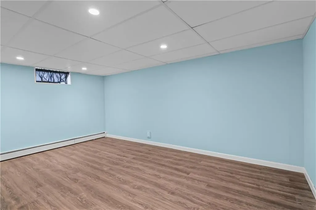 93 Sefton Avenue Warwick RI 02889