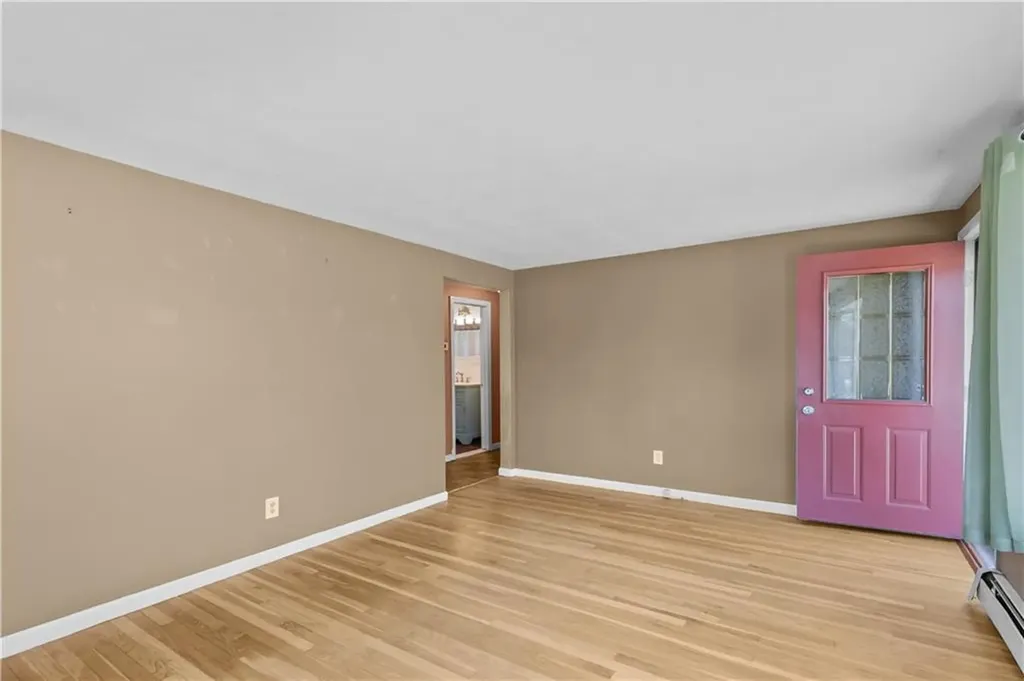 93 Sefton Avenue Warwick RI 02889