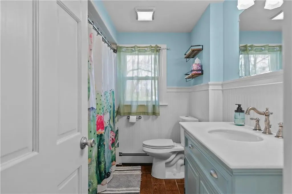 93 Sefton Avenue Warwick RI 02889