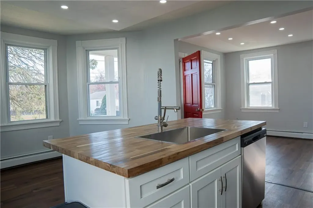 35 Alexander Street North Providence RI 02904