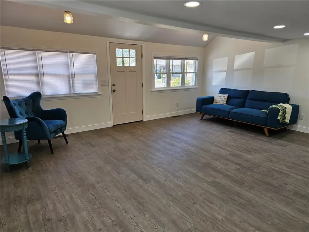122 Tiernan Avenue Warwick RI 02886