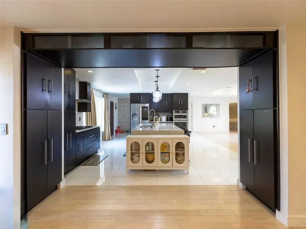 6 Magazine Street Cranston RI 02920