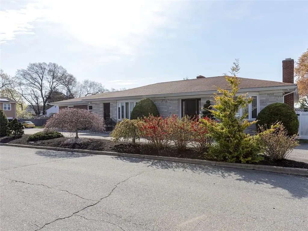 6 Magazine Street Cranston RI 02920