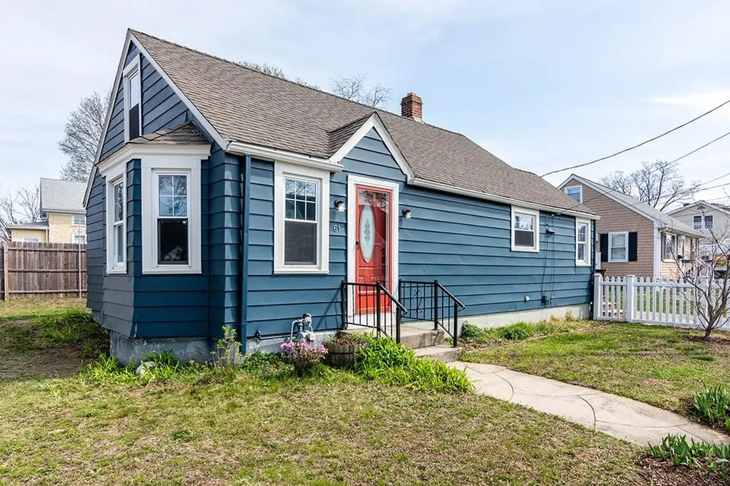 61 Bayview Avenue Swansea MA 02777