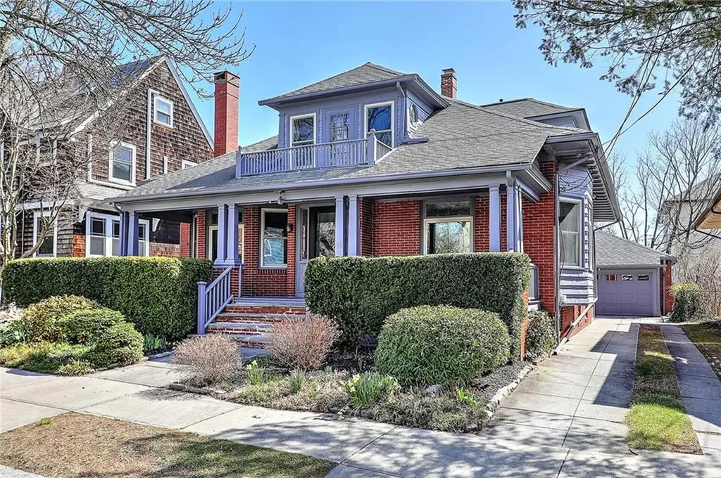 25 Brenton Avenue Providence RI 02906
