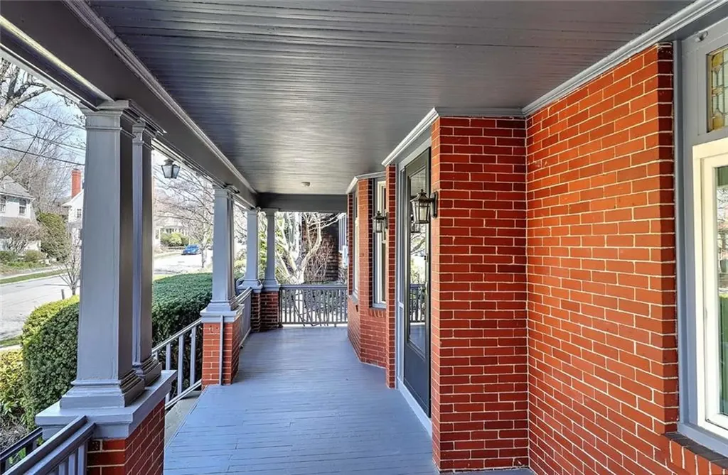 25 Brenton Avenue Providence RI 02906