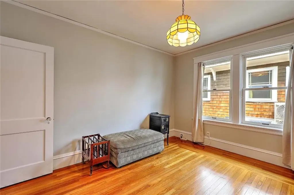 25 Brenton Avenue Providence RI 02906