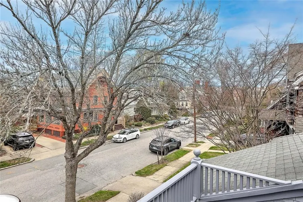 25 Brenton Avenue Providence RI 02906