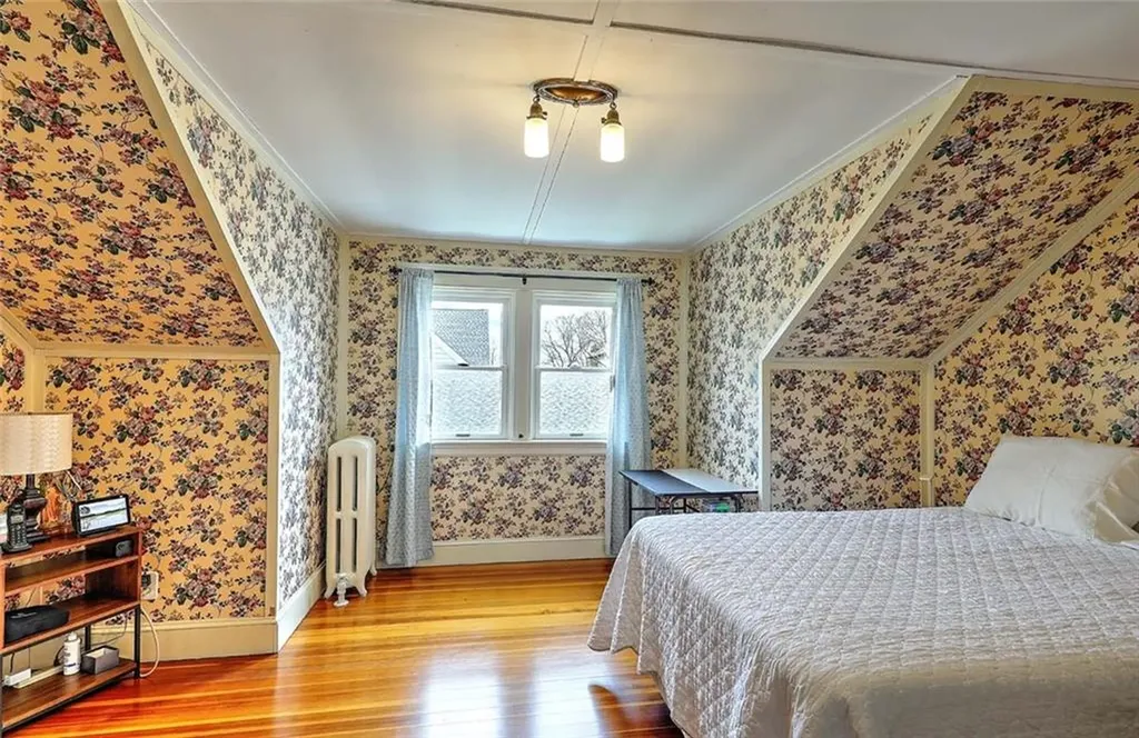 25 Brenton Avenue Providence RI 02906