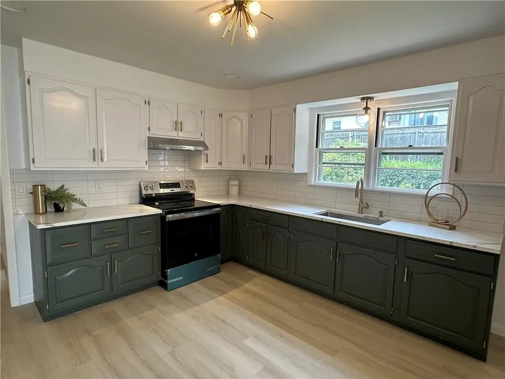 231 Gray Street Providence RI 02909