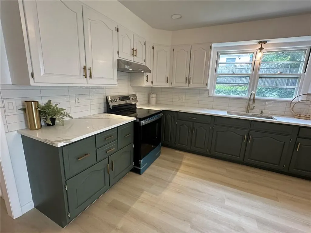 231 Gray Street Providence RI 02909