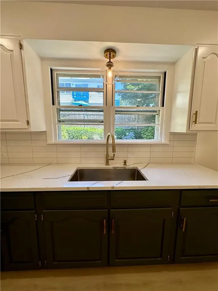 231 Gray Street Providence RI 02909
