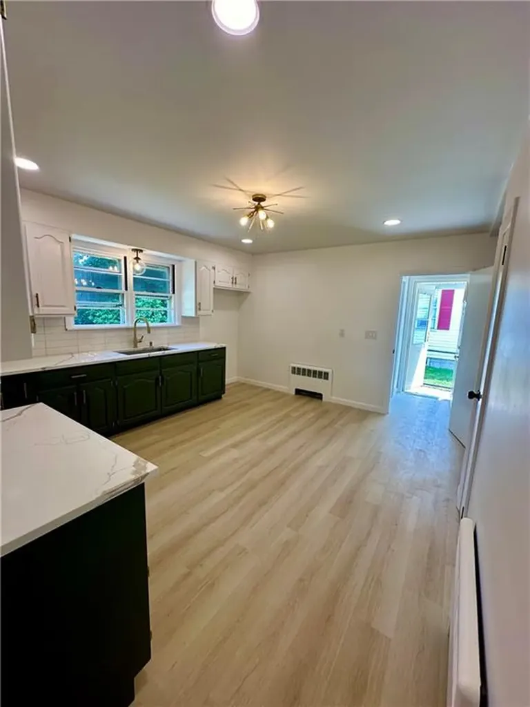 231 Gray Street Providence RI 02909