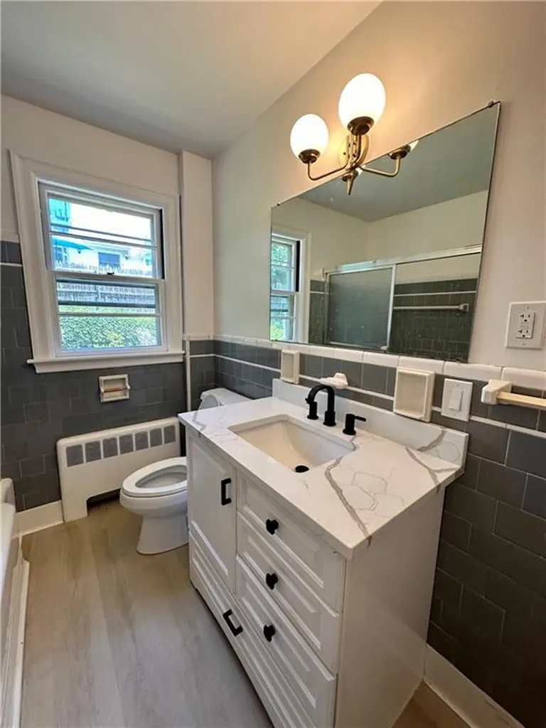 231 Gray Street Providence RI 02909