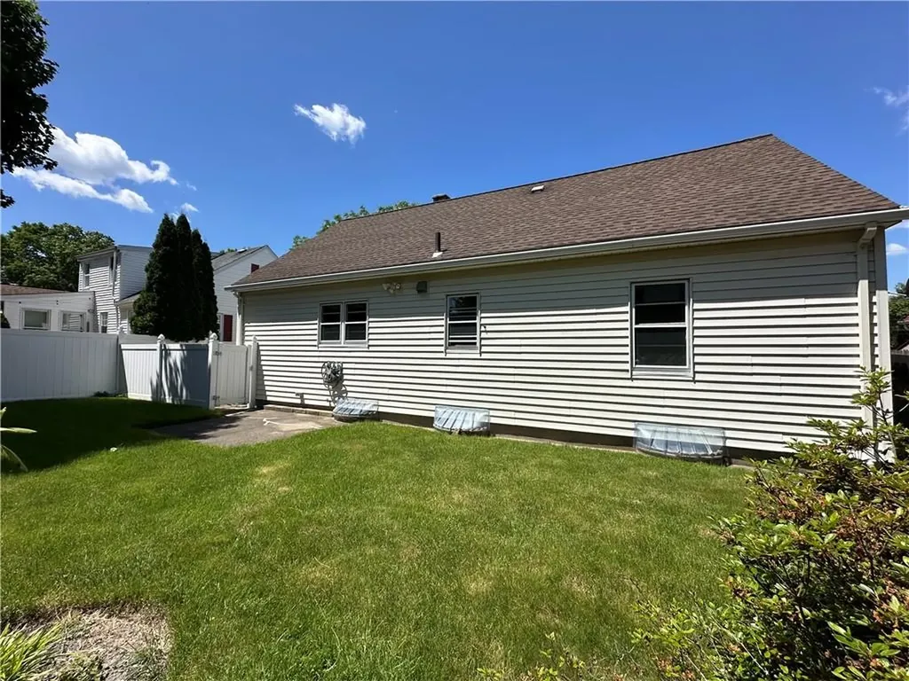 231 Gray Street Providence RI 02909
