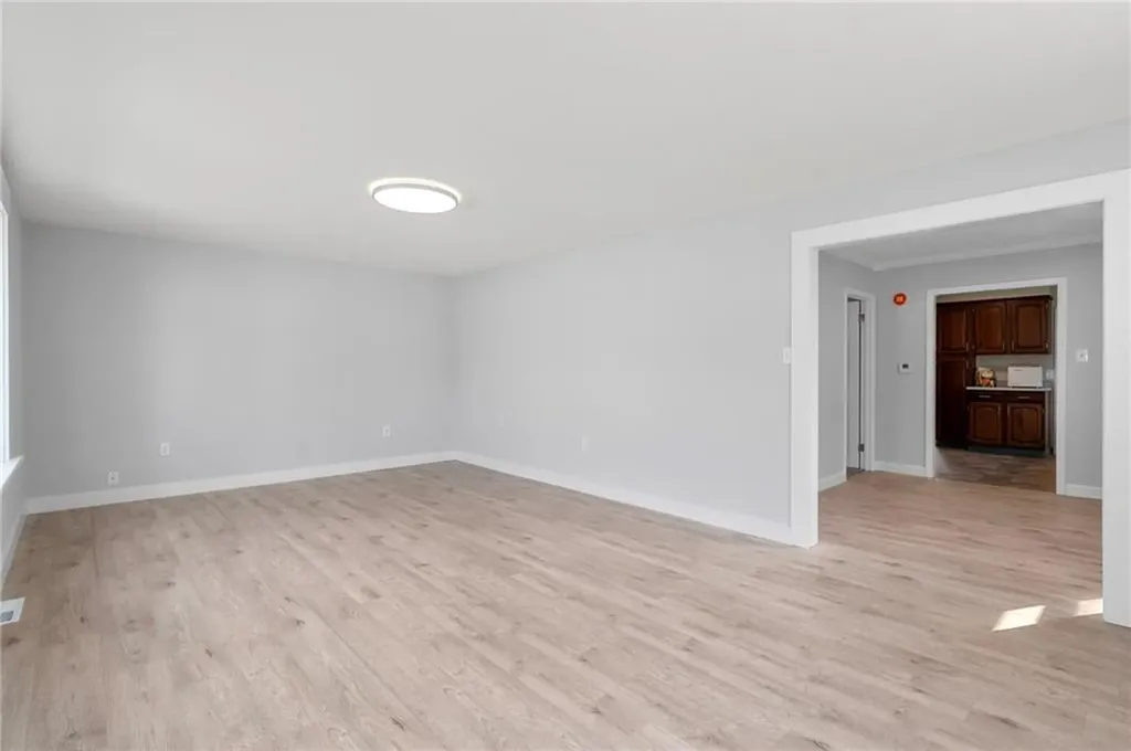 33 Morgan Street Portsmouth RI 02871