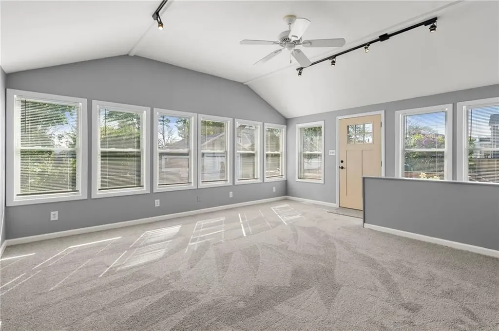 33 Morgan Street Portsmouth RI 02871