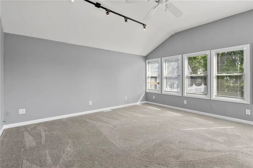 33 Morgan Street Portsmouth RI 02871