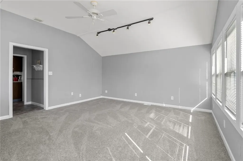 33 Morgan Street Portsmouth RI 02871