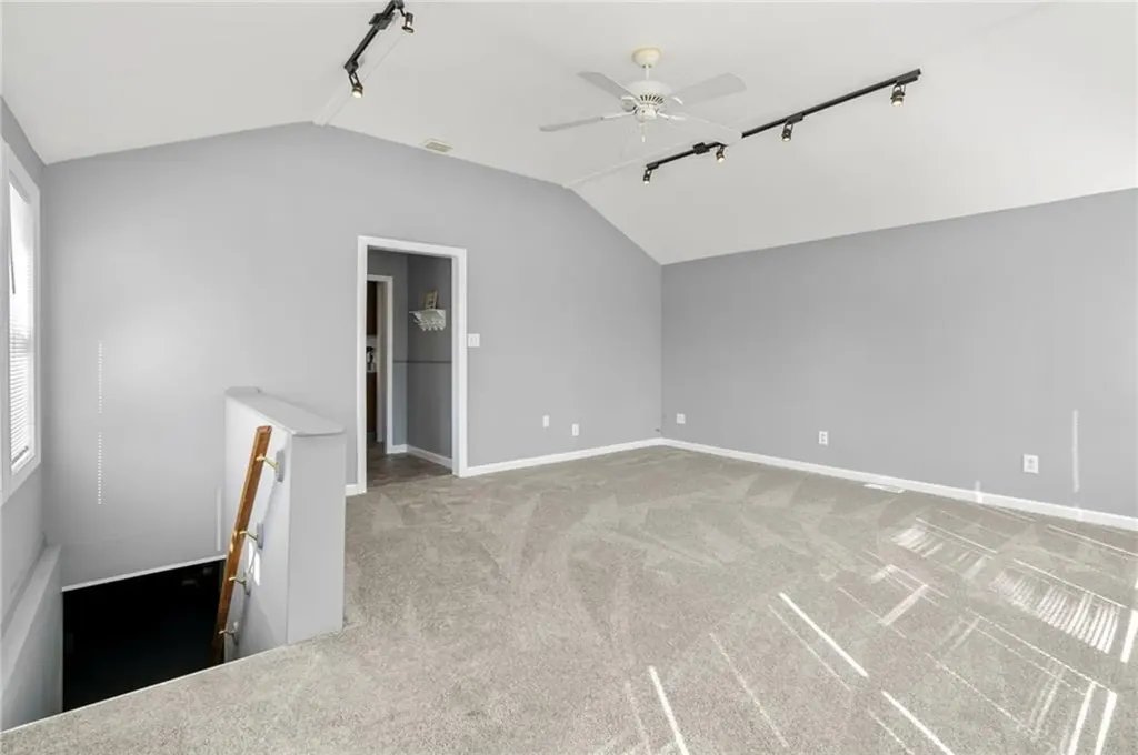 33 Morgan Street Portsmouth RI 02871