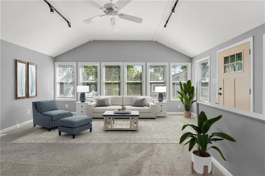33 Morgan Street Portsmouth RI 02871