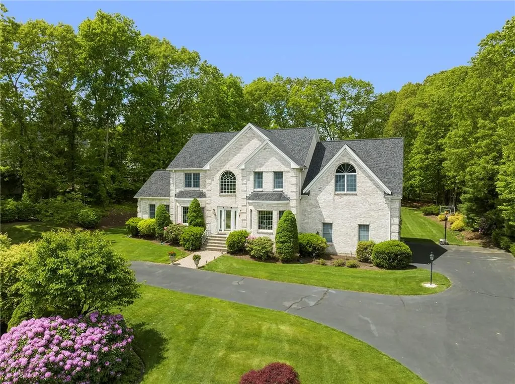 6 Paddock Drive Lincoln RI 02865