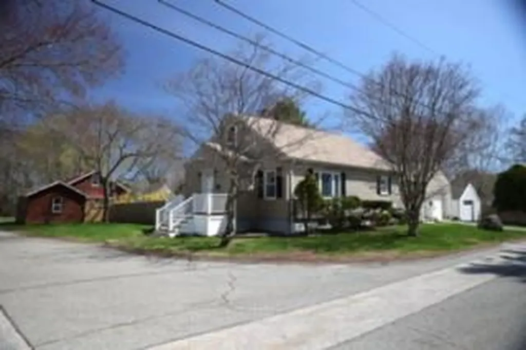6 Vernon Avenue Somerset MA 02726