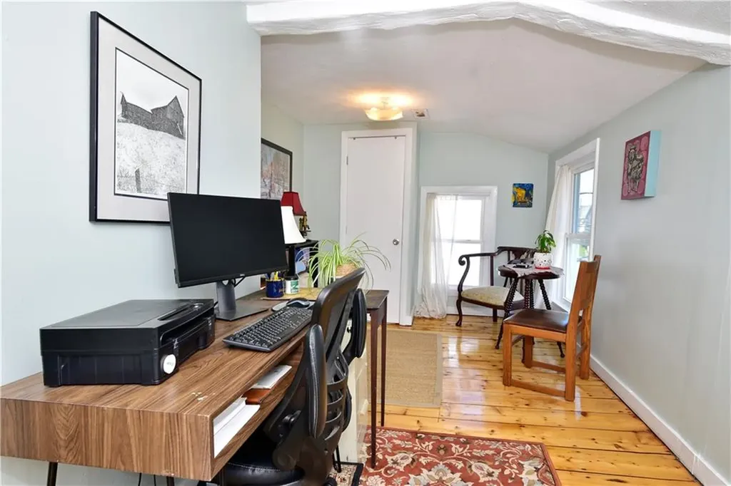 89 Rock Avenue Warwick RI 02889